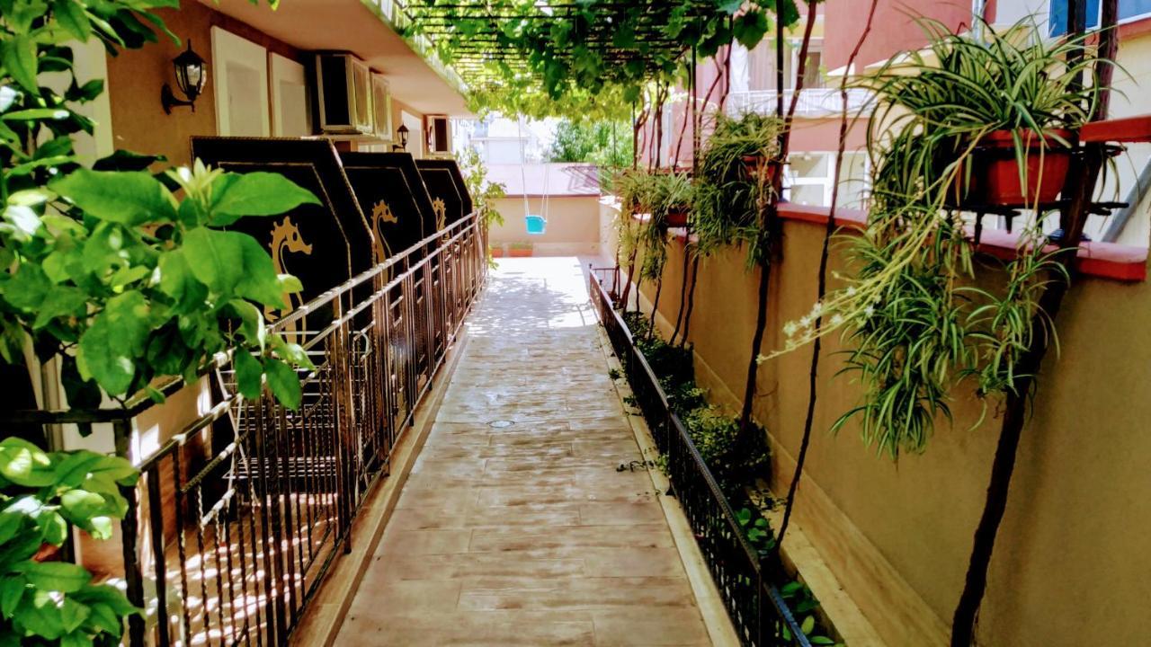 Dracena Guesthouse Ravda Exterior foto