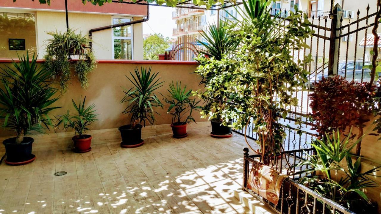 Dracena Guesthouse Ravda Exterior foto