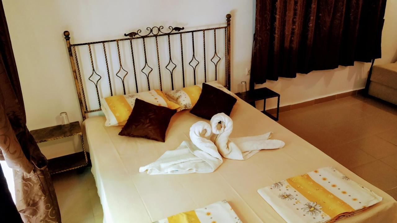 Dracena Guesthouse Ravda Exterior foto