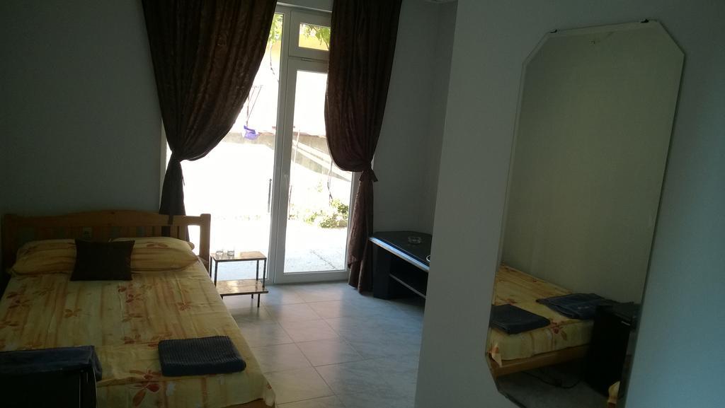 Dracena Guesthouse Ravda Exterior foto