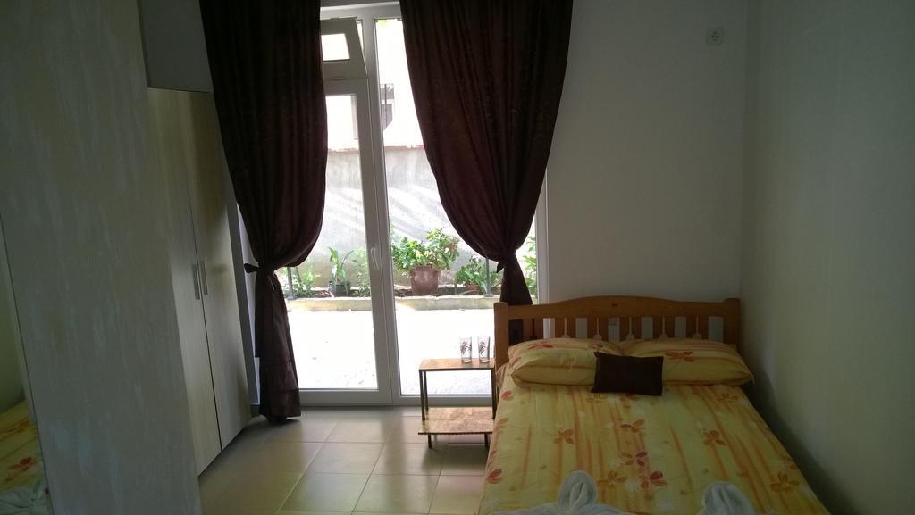 Dracena Guesthouse Ravda Exterior foto