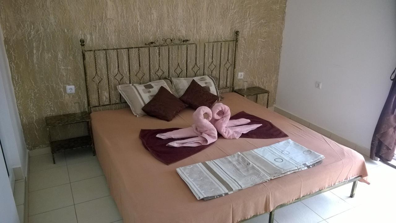 Dracena Guesthouse Ravda Exterior foto